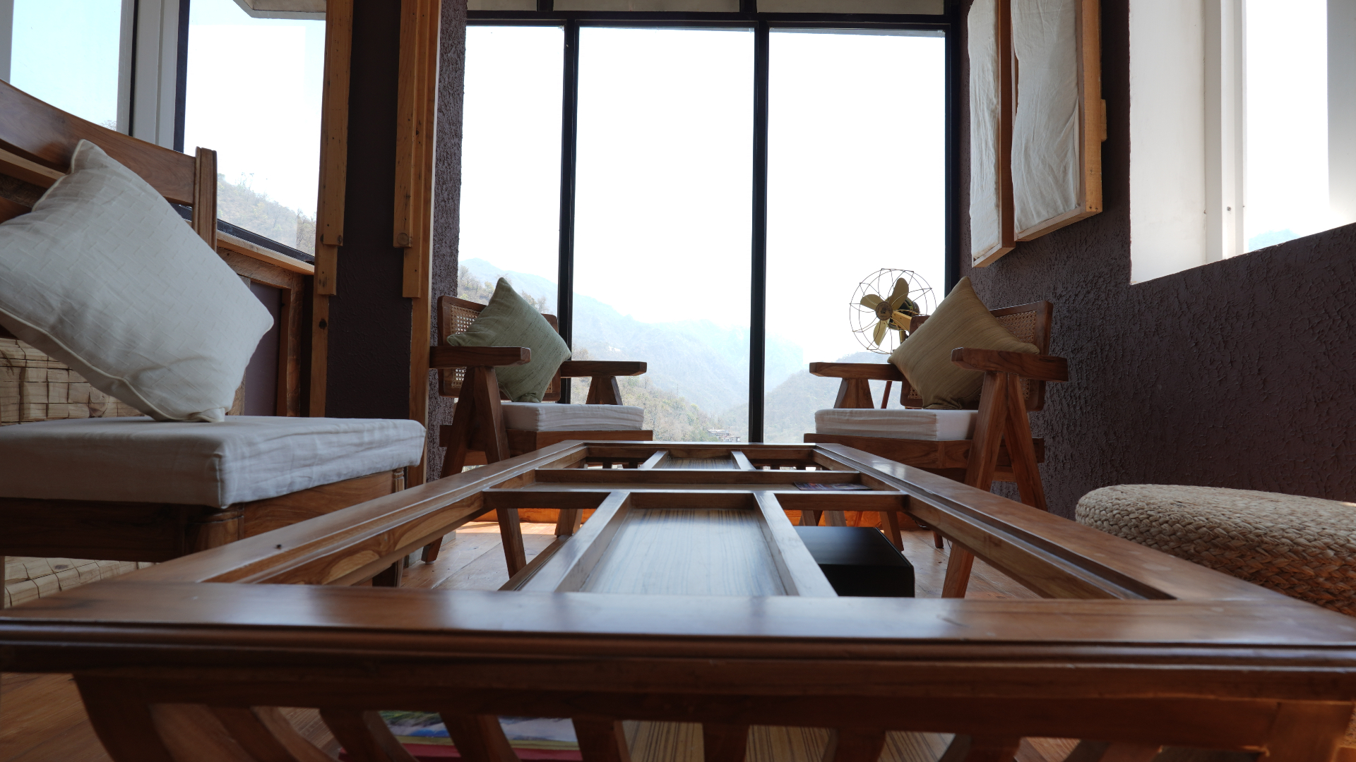 Podcast lounge with mountain view