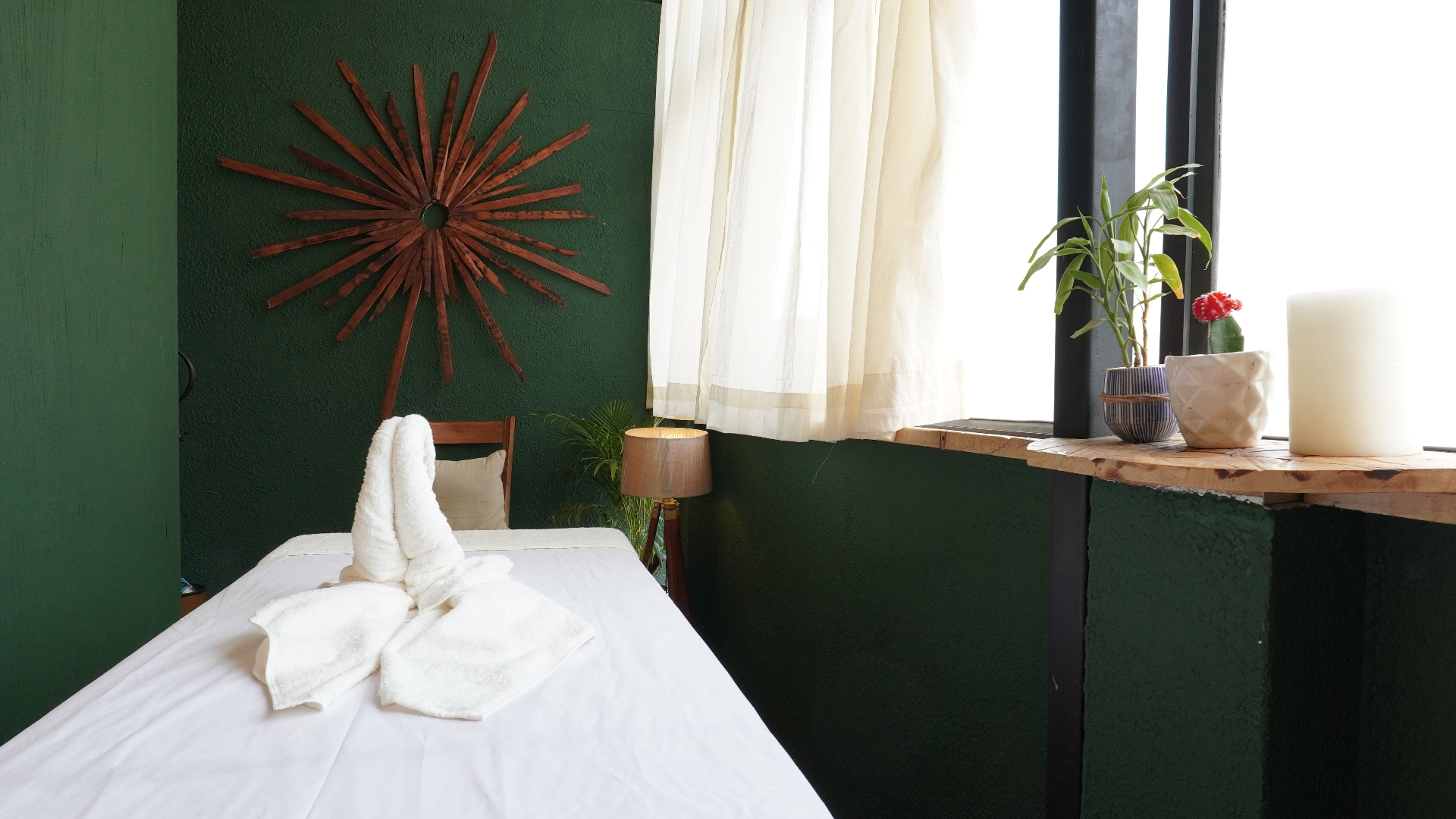 Spa room with green living wall